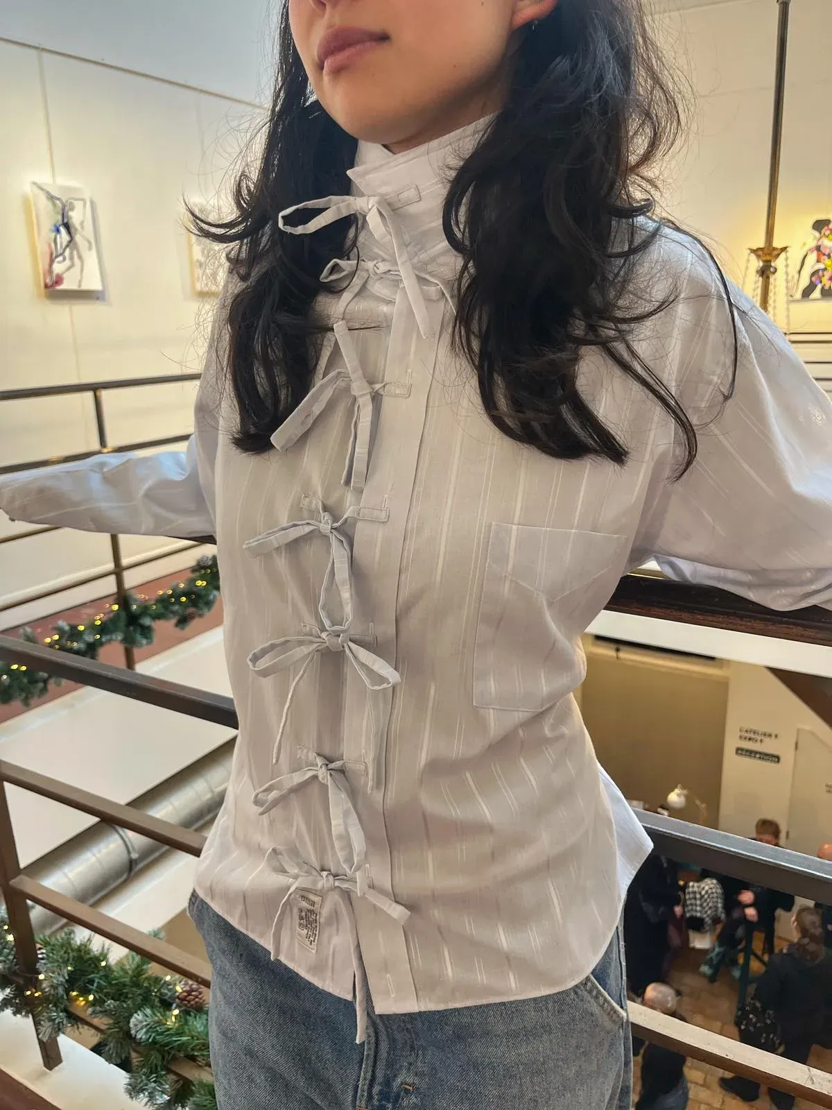 Blouse à nœuds créée à partir d'une chemise